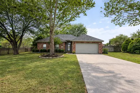 1930 Meadowview Ln, Athens, TX 75752