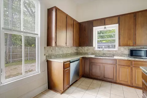 Kitchen - 310 E 3rd St, Mount Pleasant, TX 75455 photo 4 of 4