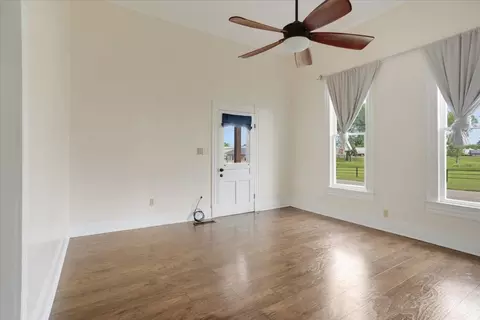 Living - 310 E 3rd St, Mount Pleasant, TX 75455 photo 1 of 8