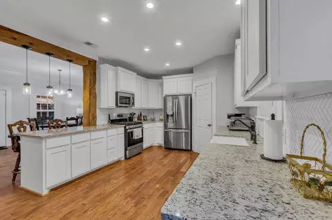 Kitchen - 701 Johnson, Terrell, TX 75160 photo 2 of 4