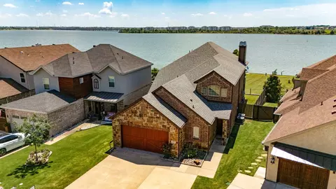 2313 Windjammer Way, Rowlett, TX 75088