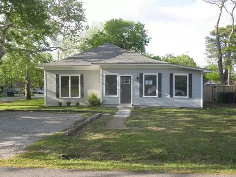 400 William St, Pottsboro, TX 75076