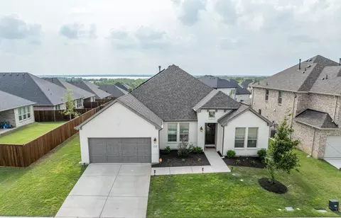 328 Savannah Ln, Oak Point, TX 75068