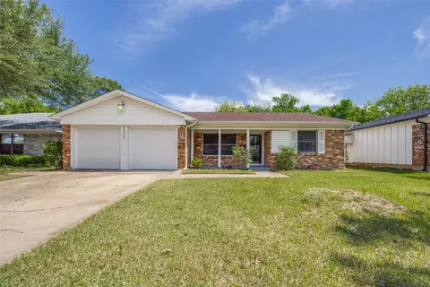 2325 N Ricketts St, Sherman, TX 75092