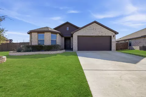 816 Durango Ln, Cleburne, TX 76033