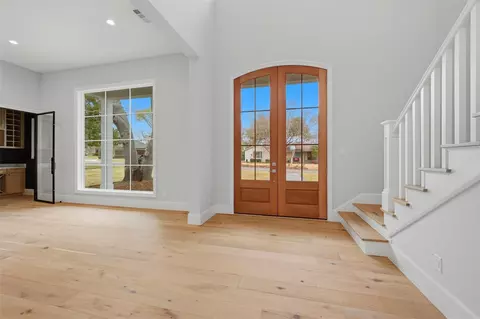 6254 Preston Crest Ln, Dallas, TX 75230