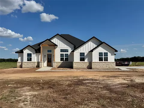 173 Willow Branch Rd, Mcgregor, TX 76657