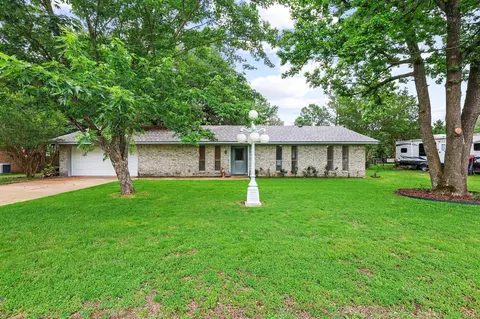 212 Lou St, Sulphur Springs, TX 75482