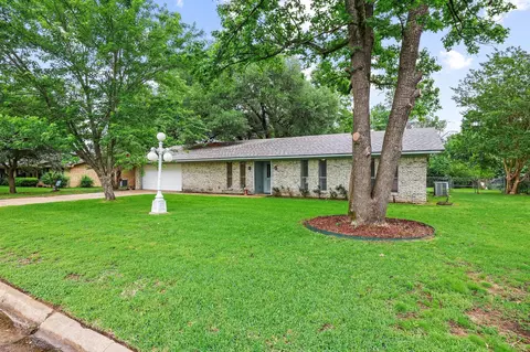 212 Lou St, Sulphur Springs, TX 75482
