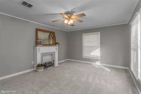 Living - 110 Kirby Pl, Minden, LA 71055 photo 1 of 4