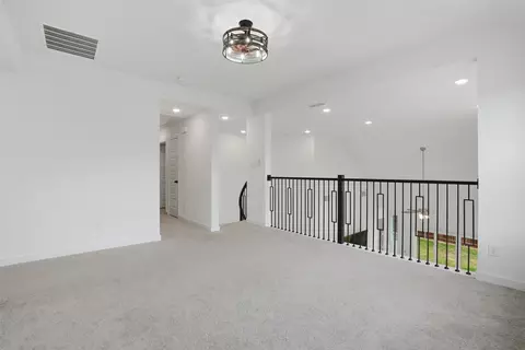 4719 Honeysuckle Ct, Aubrey, TX 76227