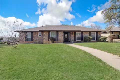 1910 New Castle Ct, Arlington, TX 76013