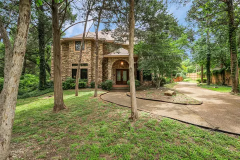 1322 Cartwright Dr, Cedar Hill, TX 75104