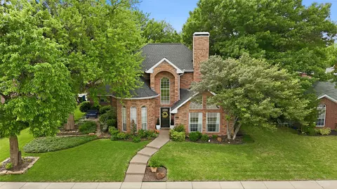 812 Sylvan Creek Dr, Lewisville, TX 75067