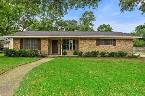 406 N 37th St, Corsicana, TX 75110