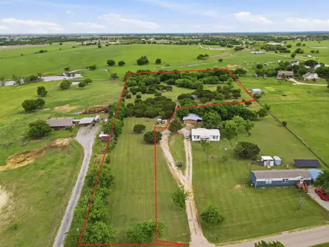 5505 Comanche Dr, Godley, TX 76044