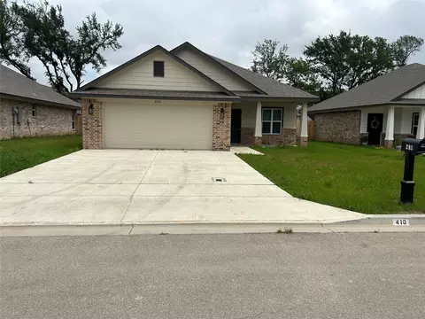 410 Conway St, Lacy Lakeview, TX 76705