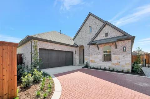 4715 Boyds Branch Dr, Arlington, TX 76005