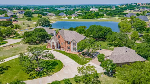 2308 Bentwater Ct, Granbury, TX 76049