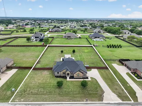 10917 Chriswood Dr, Crowley, TX 76036