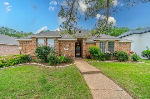 3819 Monte Carlo Ln, Denton, TX 76210