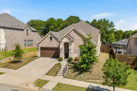View/Area - 2204 Christopher Ln, Euless, TX 76040 photo 1 of 9