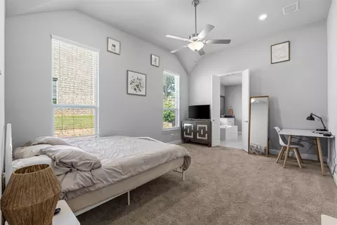 Bedroom - 2204 Christopher Ln, Euless, TX 76040 photo 4 of 5