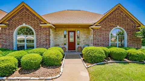 2113 Darby Dan Ct, Granbury, TX 76049