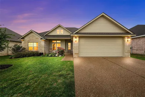 10013 Braided Briar Ln, Waco, TX 76712