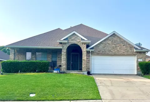 1113 Devonshire Dr, Glenn Heights, TX 75154