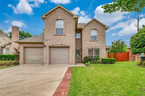 2632 Britany Cir, Bedford, TX 76022