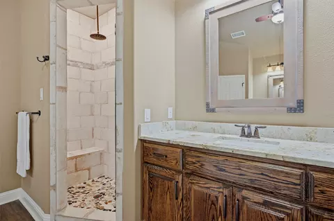 Bath - 367 George Rd, Howe, TX 75459 photo 3 of 4
