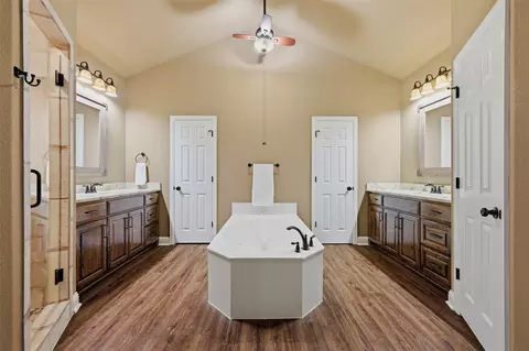 Bath - 367 George Rd, Howe, TX 75459 photo 1 of 4