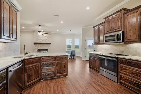Kitchen - 367 George Rd, Howe, TX 75459 photo 2 of 4