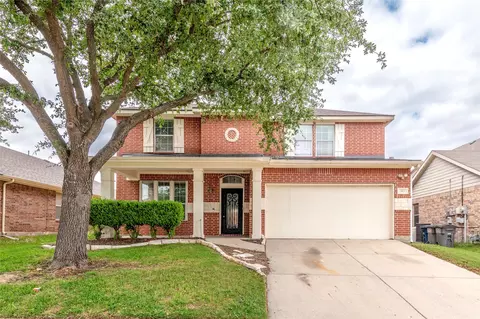 302 Highland Glen Dr, Wylie, TX 75098