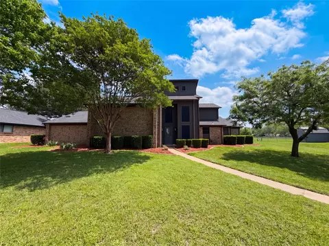 404 Laurel Trl N, Terrell, TX 75160