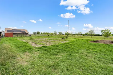 Exterior - 216 Monument Trl, Lorena, TX 76655 photo 6 of 6