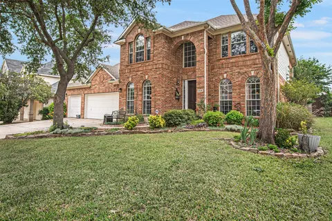 5536 Cranberry Dr, Fort Worth, TX 76137