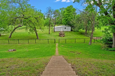 Exterior - 743 Stillwater Rd, Waco, TX 76708 photo 8 of 10