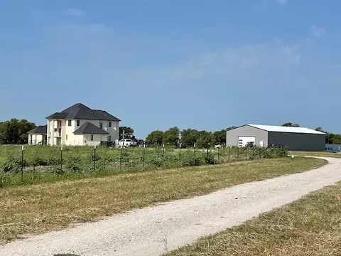 1405 County Road 247, Valley View, TX 76272