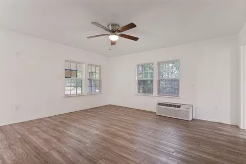 Living - 1010 E College St, Terrell, TX 75160 photo 3 of 4