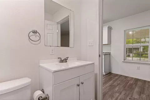 Bath - 1010 E College St, Terrell, TX 75160 photo 3 of 3