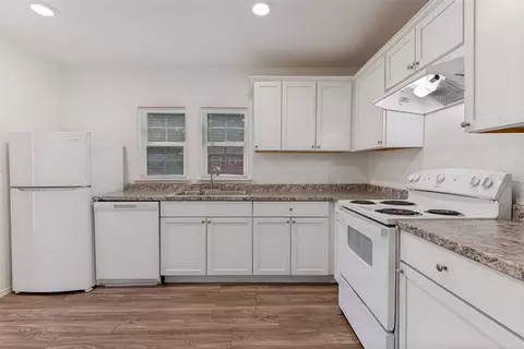 Kitchen - 1010 E College St, Terrell, TX 75160 photo 2 of 5