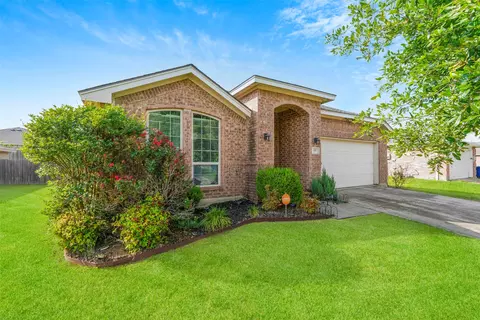 945 Abigale Ln, Dallas, TX 75253