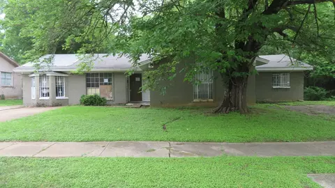 6525 Palm Island St, Dallas, TX 75241