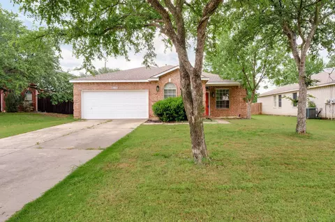 1305 Marble Cove Ln, Denton, TX 76210