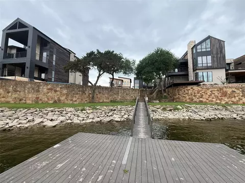 11 Breakwater Bnd, Graford, TX 76449