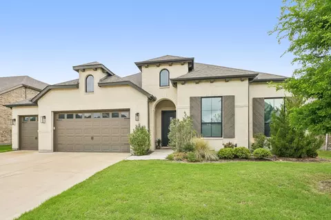 449 Country Meadows Blvd, Waxahachie, TX 75165