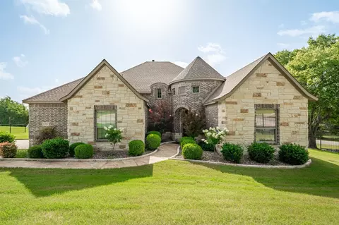 1001 Hilltop Dr, Lavon, TX 75166