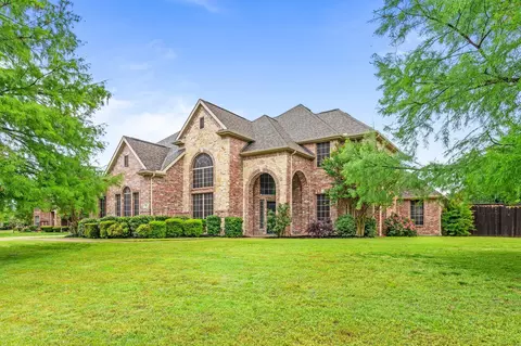 703 Mockingbird Dr, Murphy, TX 75094